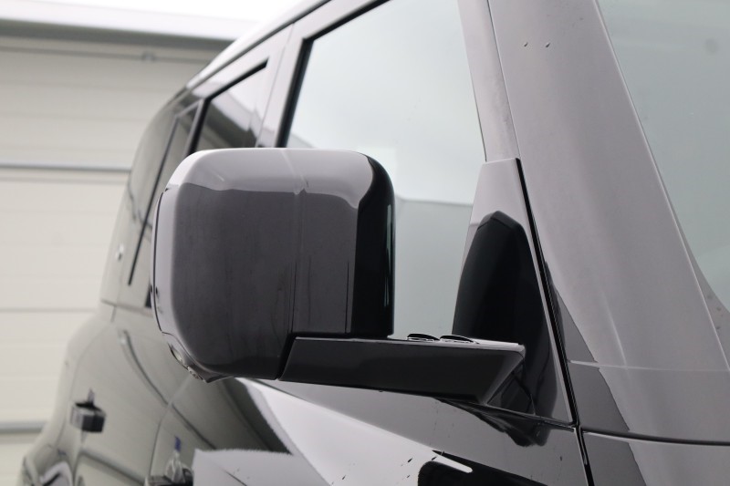 2023 (73) LAND ROVER DEFENDER 5.0 P525 V8 110 5dr Auto 5233964