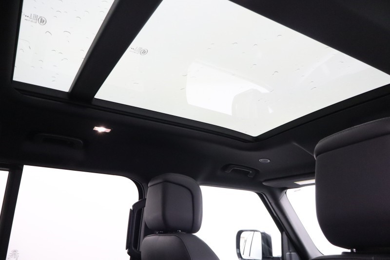 2023 (73) LAND ROVER DEFENDER 5.0 P525 V8 110 5dr Auto 5233990