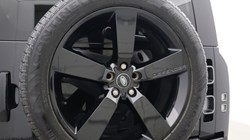 2023 (73) LAND ROVER DEFENDER 5.0 P525 V8 110 5dr Auto 5233971