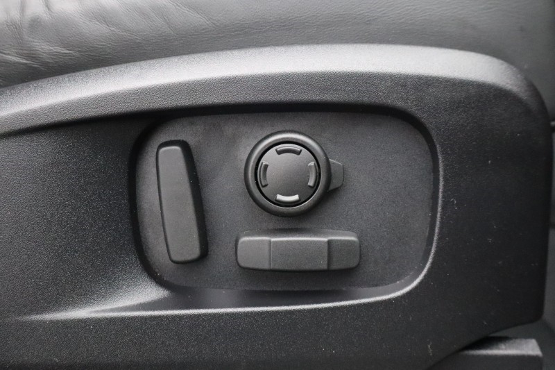 2023 (73) LAND ROVER DEFENDER 5.0 P525 V8 110 5dr Auto 5233979