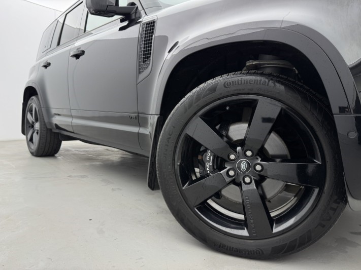 2023 (73) LAND ROVER DEFENDER 5.0 P525 V8 110 5dr Auto 5234095