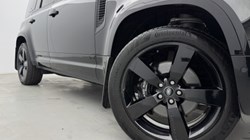 2023 (73) LAND ROVER DEFENDER 5.0 P525 V8 110 5dr Auto 5234095