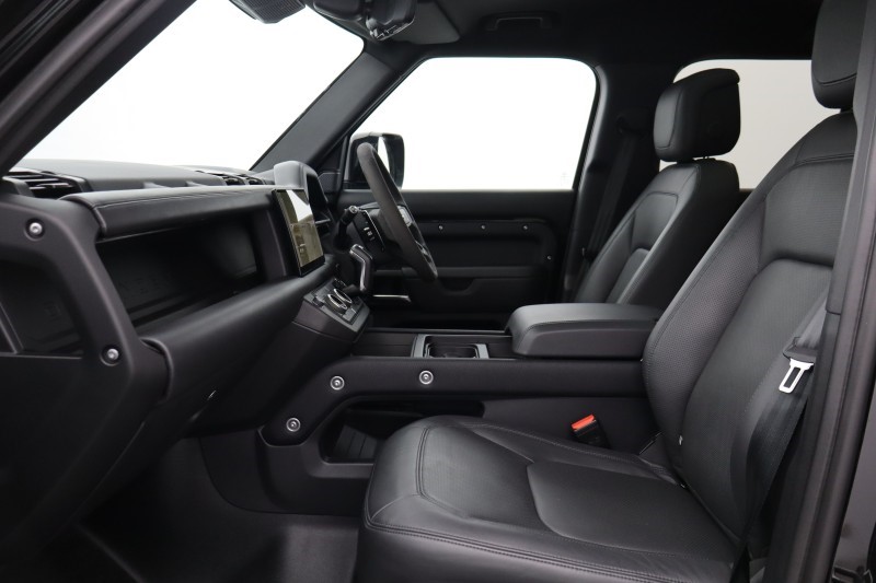 2023 (73) LAND ROVER DEFENDER 5.0 P525 V8 110 5dr Auto 5233958