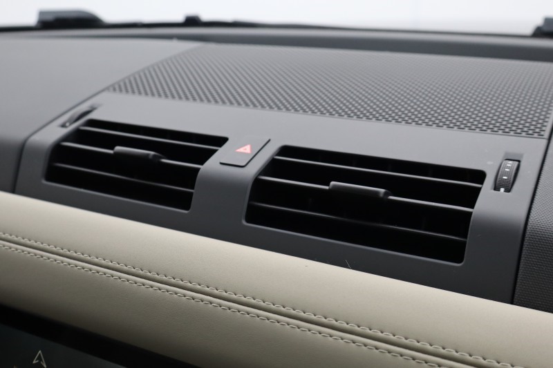 2023 (73) LAND ROVER DEFENDER 3.0 D250 X-Dynamic SE 110 5dr Auto 5231296