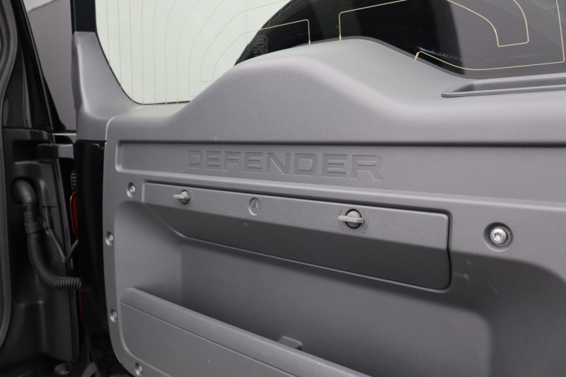2023 (73) LAND ROVER DEFENDER 3.0 D250 X-Dynamic SE 110 5dr Auto 5231281
