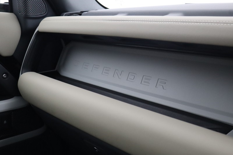2023 (73) LAND ROVER DEFENDER 3.0 D250 X-Dynamic SE 110 5dr Auto 5231307