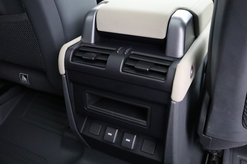 2023 (73) LAND ROVER DEFENDER 3.0 D250 X-Dynamic SE 110 5dr Auto 5231285