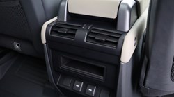 2023 (73) LAND ROVER DEFENDER 3.0 D250 X-Dynamic SE 110 5dr Auto 5231285