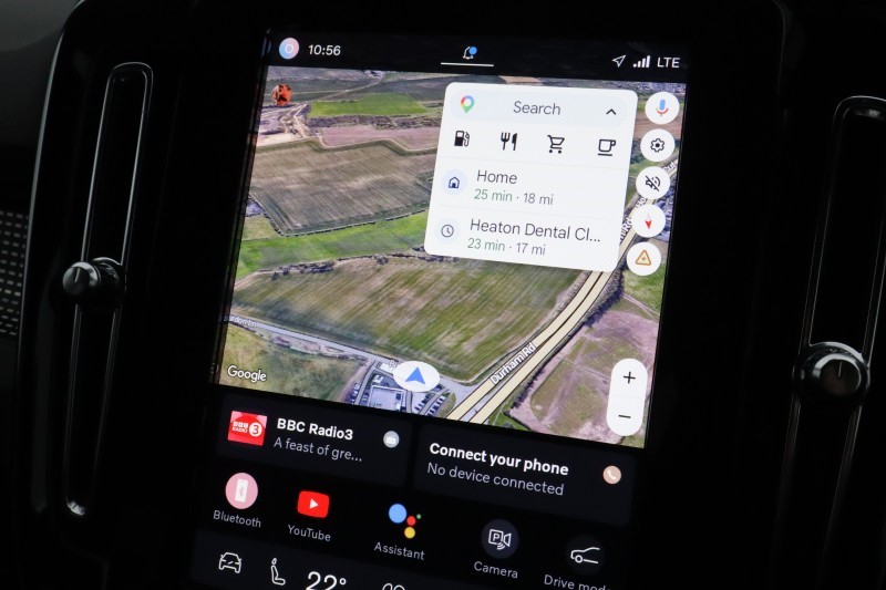 2024 (24) VOLVO XC40 2.0 B4P Plus Dark 5dr Auto 5306264