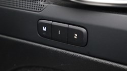 2024 (24) VOLVO XC40 2.0 B4P Plus Dark 5dr Auto 5306239