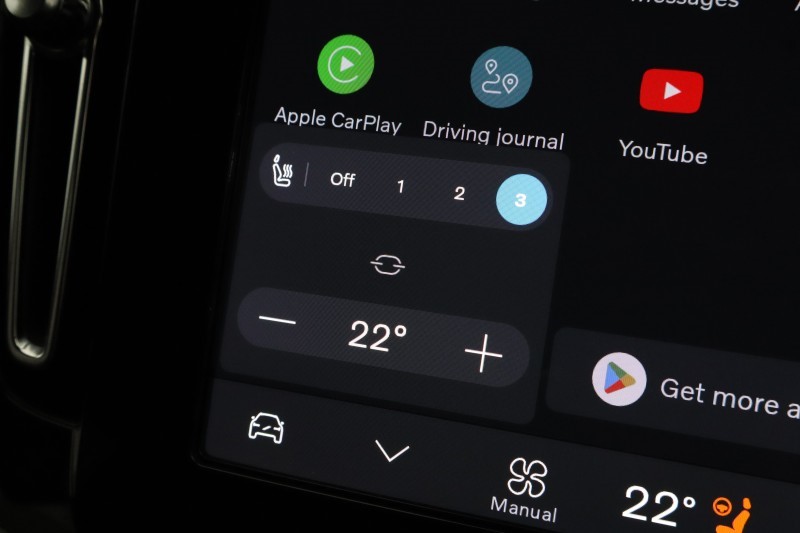 2024 (24) VOLVO XC40 2.0 B4P Plus Dark 5dr Auto 5306265