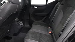 2024 (24) VOLVO XC40 2.0 B4P Plus Dark 5dr Auto 5306218
