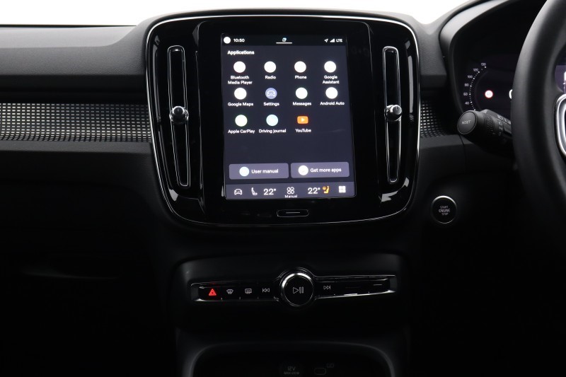 2024 (24) VOLVO XC40 2.0 B4P Plus Dark 5dr Auto 5306250