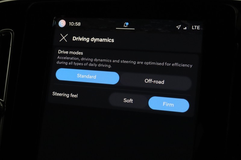 2024 (24) VOLVO XC40 2.0 B4P Plus Dark 5dr Auto 5306270