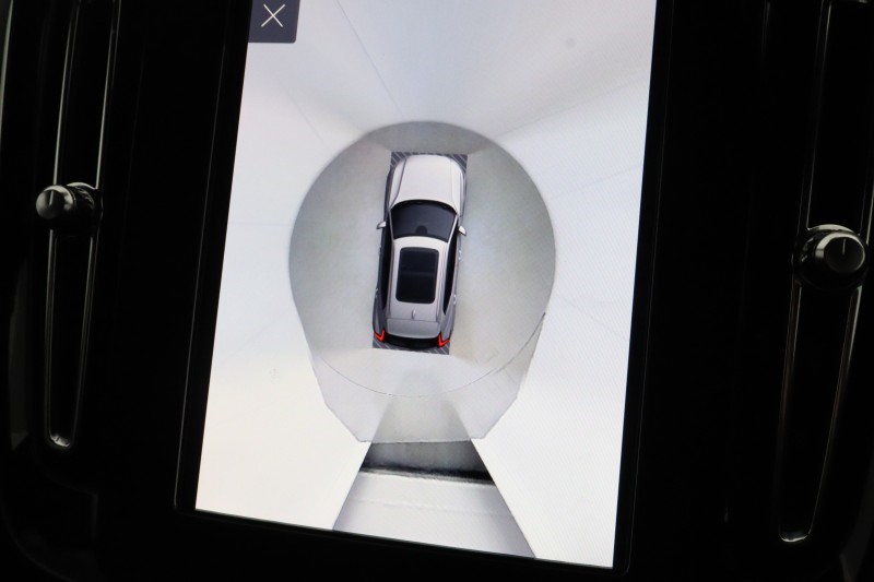 2024 (24) VOLVO XC40 2.0 B4P Plus Dark 5dr Auto 5306273