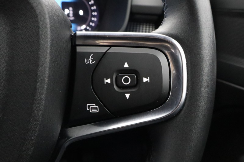 2024 (24) VOLVO XC40 2.0 B4P Plus Dark 5dr Auto 5306258