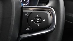 2024 (24) VOLVO XC40 2.0 B4P Plus Dark 5dr Auto 5306258