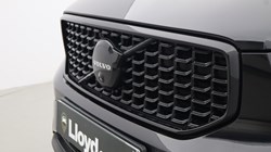 2024 (24) VOLVO XC40 2.0 B4P Plus Dark 5dr Auto 5306222