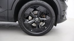 2024 (24) VOLVO XC40 2.0 B4P Plus Dark 5dr Auto 5306220