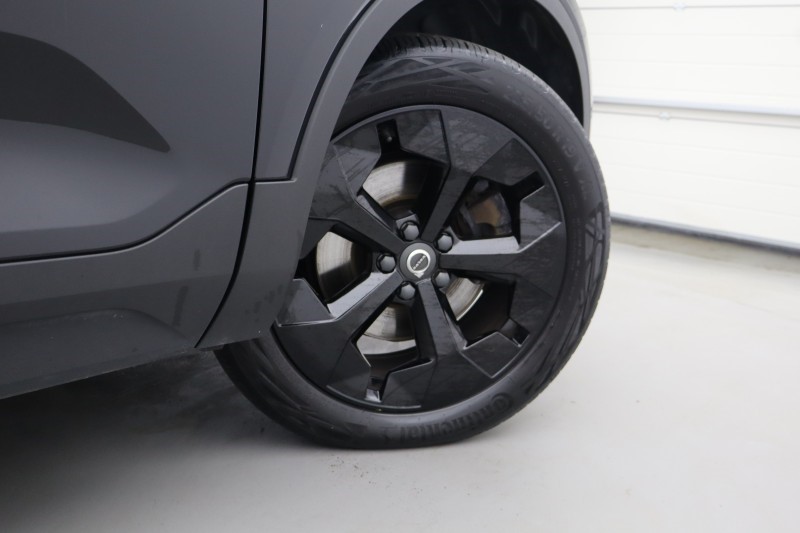 2024 (24) VOLVO XC40 2.0 B4P Plus Dark 5dr Auto 5306236