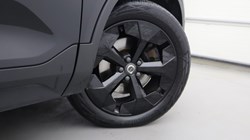 2024 (24) VOLVO XC40 2.0 B4P Plus Dark 5dr Auto 5306236