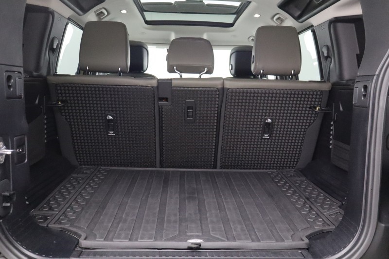 2022 (72) LAND ROVER DEFENDER 3.0 D300 HSE 110 5dr Auto 5265234