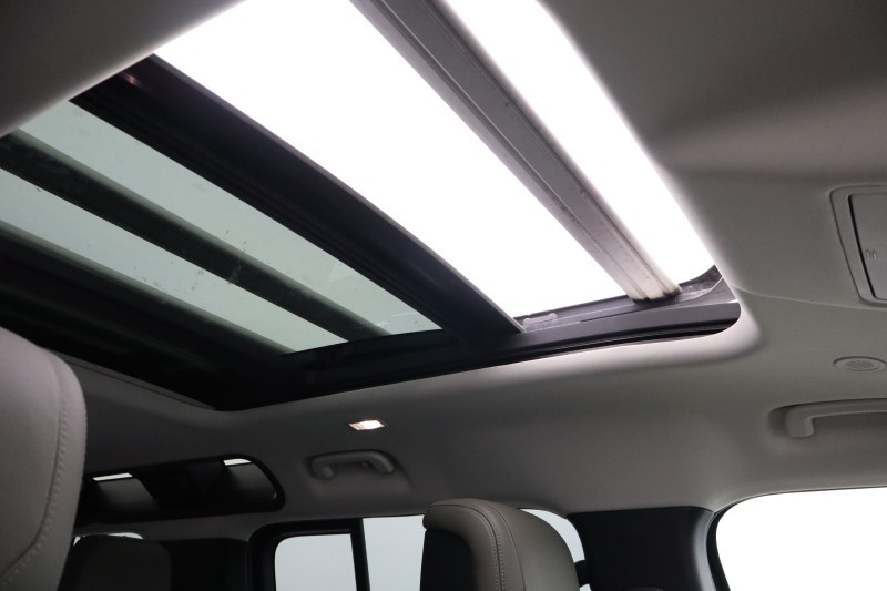 2022 (72) LAND ROVER DEFENDER 3.0 D300 HSE 110 5dr Auto 5265272