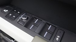 2022 (72) LAND ROVER DEFENDER 3.0 D300 HSE 110 5dr Auto 5265239