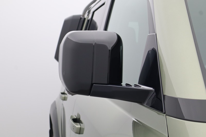 2022 (72) LAND ROVER DEFENDER 3.0 D300 HSE 110 5dr Auto 5265219