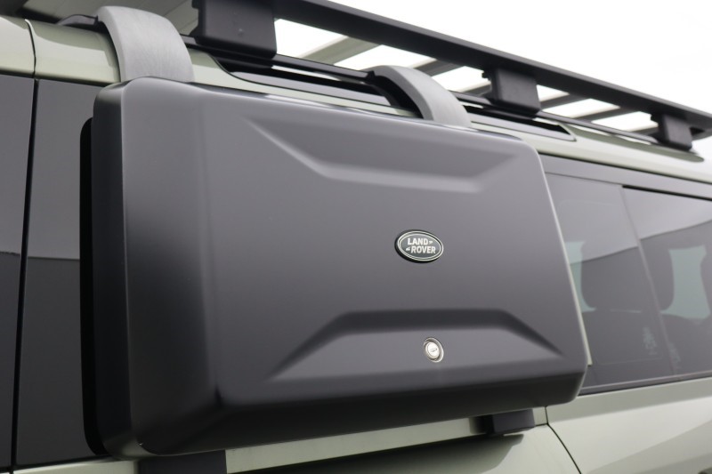 2022 (72) LAND ROVER DEFENDER 3.0 D300 HSE 110 5dr Auto 5265226