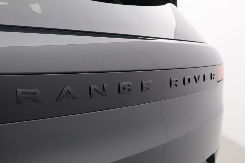 2025 (25) LAND ROVER RANGE ROVER SPORT 3.0 D250 Edition 5dr Auto 5240718