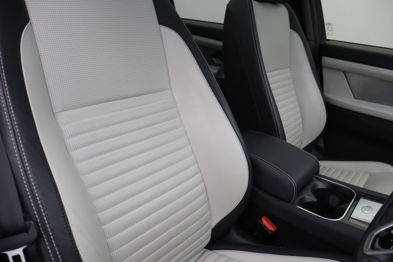 2022 (22) LAND ROVER DISCOVERY SPORT 2.0 D200 R-Dynamic HSE 5dr Auto 5301743