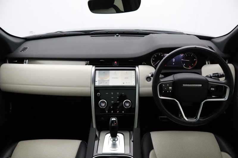 2022 (22) LAND ROVER DISCOVERY SPORT 2.0 D200 R-Dynamic HSE 5dr Auto 5301750