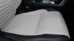 2022 (22) LAND ROVER DISCOVERY SPORT 2.0 D200 R-Dynamic HSE 5dr Auto 5301742