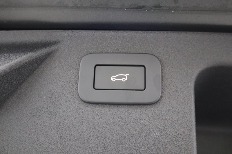 2022 (22) LAND ROVER DISCOVERY SPORT 2.0 D200 R-Dynamic HSE 5dr Auto 5301732