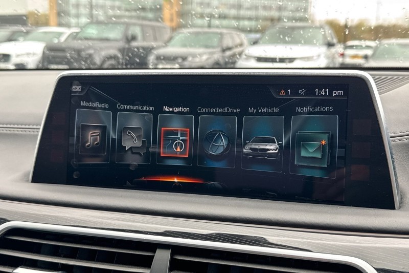 2016 (16) BMW 7 SERIES 730d xDrive M Sport 4dr Auto 5275732