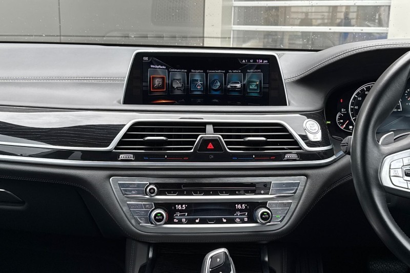 2016 (16) BMW 7 SERIES 730d xDrive M Sport 4dr Auto 5275718