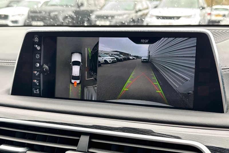 2016 (16) BMW 7 SERIES 730d xDrive M Sport 4dr Auto 5275716