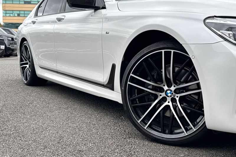 2016 (16) BMW 7 SERIES 730d xDrive M Sport 4dr Auto 5275745