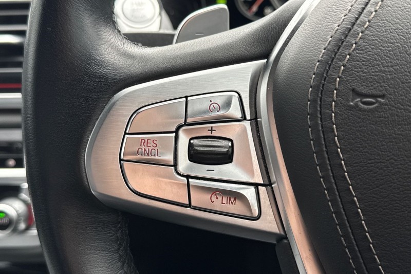 2016 (16) BMW 7 SERIES 730d xDrive M Sport 4dr Auto 5275730