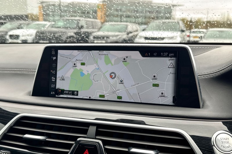 2016 (16) BMW 7 SERIES 730d xDrive M Sport 4dr Auto 5275715