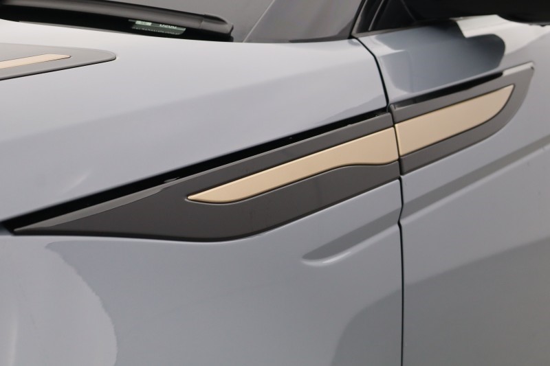 2023 (23) LAND ROVER RANGE ROVER EVOQUE 2.0 D200 R-Dynamic SE 5dr Auto 5245602