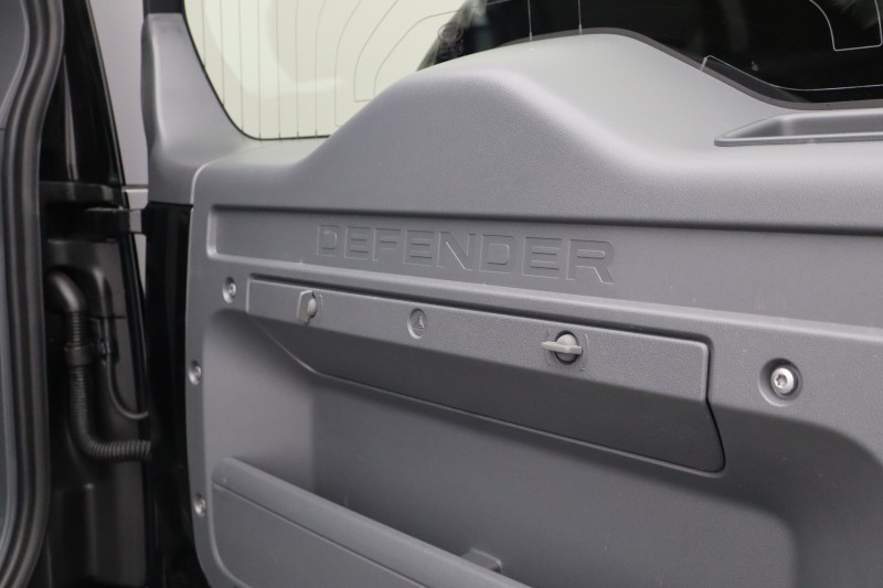 2024 (74) LAND ROVER DEFENDER 3.0 D350 X-Dynamic HSE 110 5dr Auto 5253010