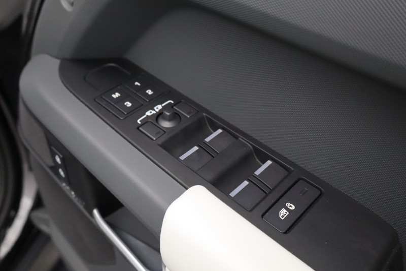 2024 (74) LAND ROVER DEFENDER 3.0 D350 X-Dynamic HSE 110 5dr Auto 5253013