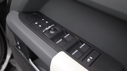 2024 (74) LAND ROVER DEFENDER 3.0 D350 X-Dynamic HSE 110 5dr Auto 5253013