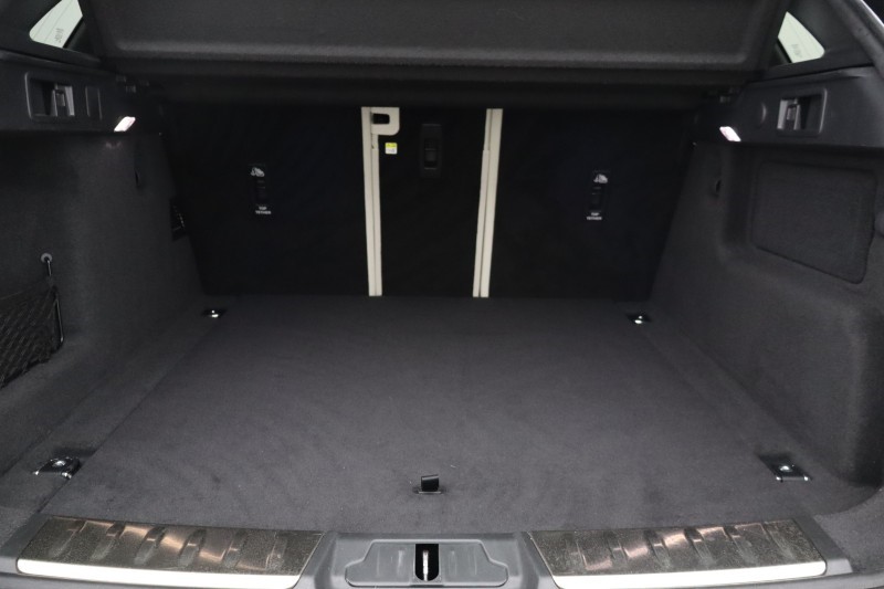 2022 (22) JAGUAR F-PACE 2.0 P400e R-Dynamic SE Black 5dr Auto AWD 5266074