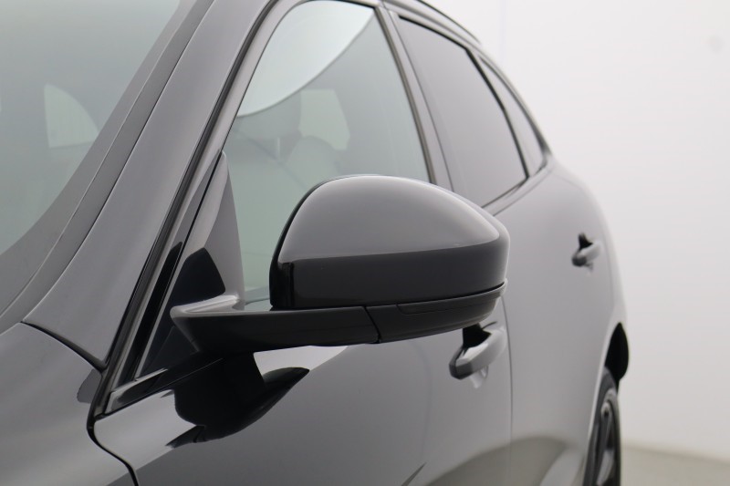 2022 (22) JAGUAR F-PACE 2.0 P400e R-Dynamic SE Black 5dr Auto AWD 5266058