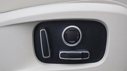 2022 (22) JAGUAR F-PACE 2.0 P400e R-Dynamic SE Black 5dr Auto AWD 5266080