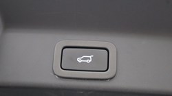 2022 (22) JAGUAR F-PACE 2.0 P400e R-Dynamic SE Black 5dr Auto AWD 5266076