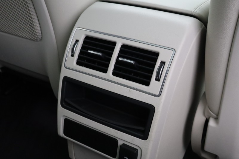 2022 (22) JAGUAR F-PACE 2.0 P400e R-Dynamic SE Black 5dr Auto AWD 5266086